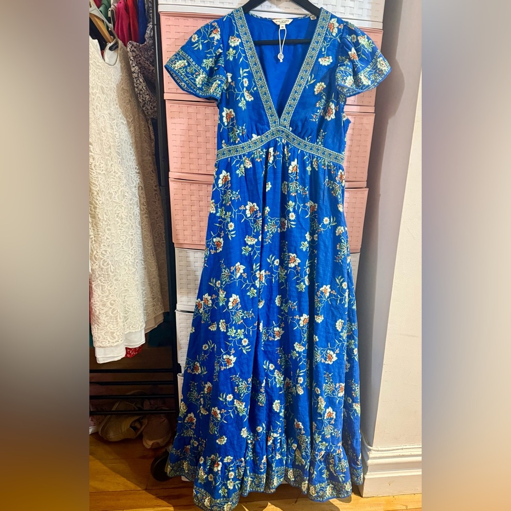 Max studio London Maxi dress. Size XS.
